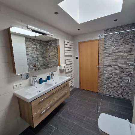 Helisa 아파트 하르트 임 칠레르탈